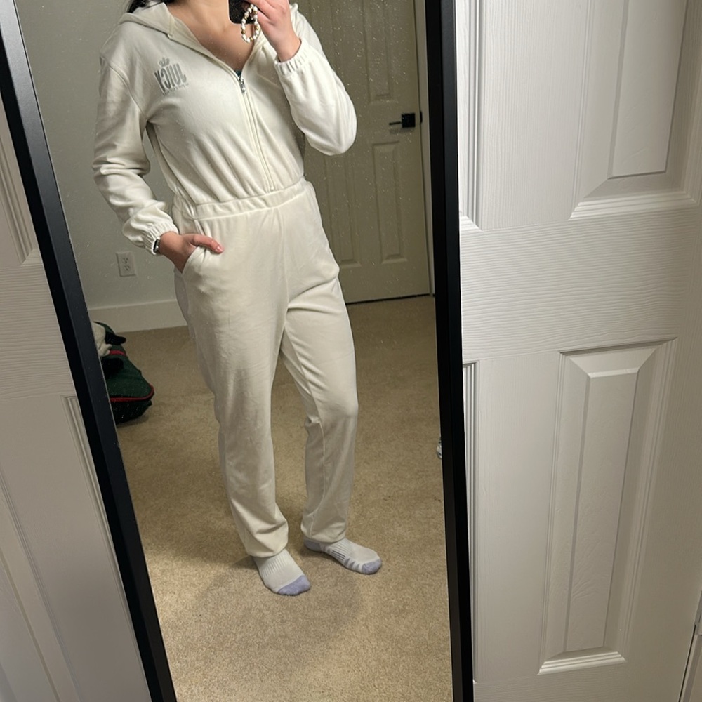 Juicy Couture White Velour Hooded Jumpsuit